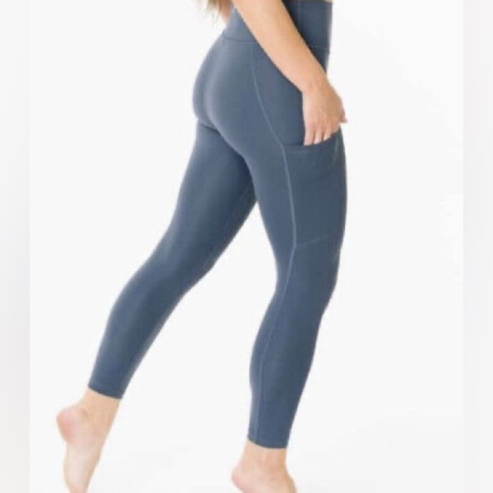 ZYIA Blue Slate Pocket Hero Leggings Size 4